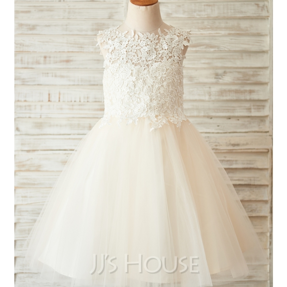 Flower girl dress with hair pins & flower basket